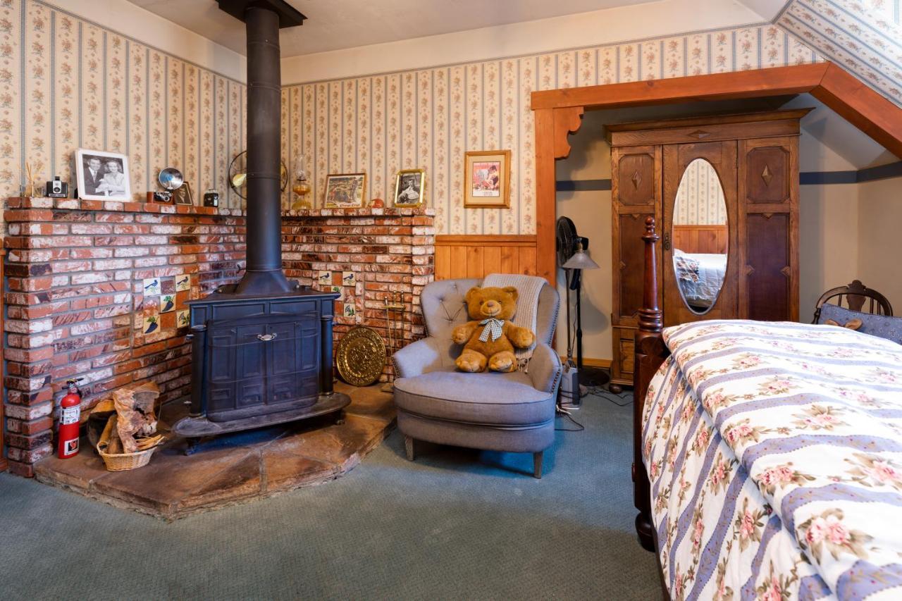 Gold Mountain Manor Bed & Breakfast Big Bear Lake Exterior photo